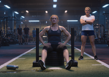 Redditor Cranks Out Twelve Extra Sets After Woman Kicks Water Bottle Off Gym Sled