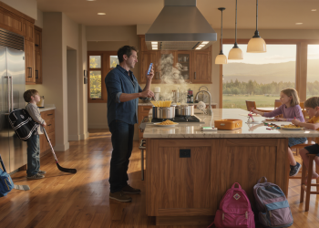 Wife Celebrates Dream Promotion While Husband Demands Nanny And Gets Called Lazy Parent Wife Celebrates Dream Promotion While Husband Demands Nanny And Gets Called Lazy Parent