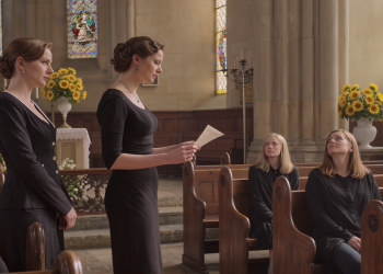 Daughter Stops Divorced Mom From Reading Emotional Letter At Dad’s Funeral After Learning What’s Inside