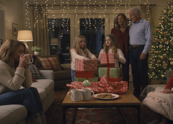 Woman’s Bold Demand For Daughter’s Equal Treatment Shocks Grandparents Despite Heartfelt Gift