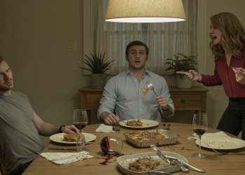 Man States Fact About Sheets, Friend’s Girlfriend Fusses Over Double Standard, Calls Him Misogynist