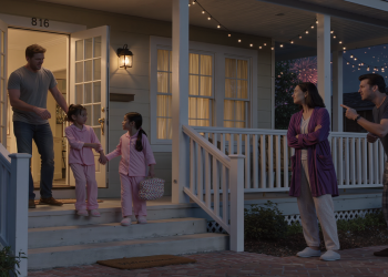 Dad Sends A Girl With Strict Schedule Home From Daughter’s Sleepover, Resulting In An Argument With The Parents