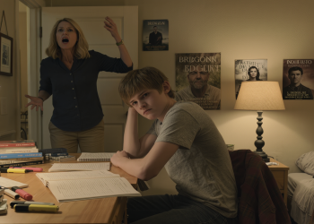 16-Year-Old Tells White Lie About His Orientation To Read Forbidden Romance Book Mom Bans