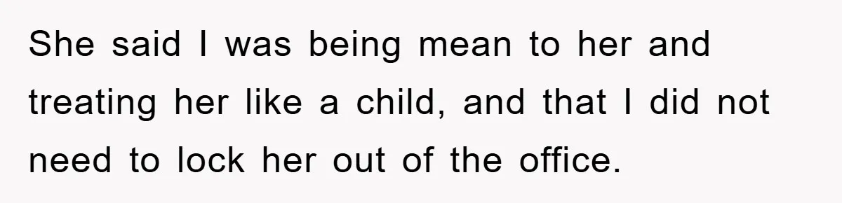 Man Working From Home “Trains” His Wife Like A Cat During Meetings, Internet Divided She said I was being mean to her and treating her like a child, and that I did not need to lock her out of the office.