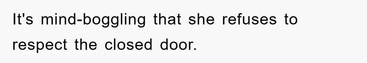 Man Working From Home “Trains” His Wife Like A Cat During Meetings, Internet Divided It's mind-boggling that she refuses to respect the closed door.
