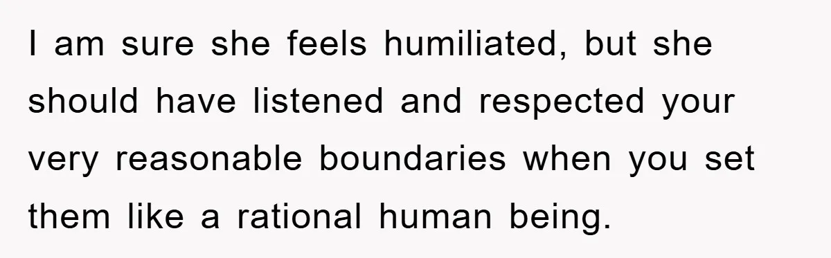 Man Working From Home “Trains” His Wife Like A Cat During Meetings, Internet Divided I am sure she feels humiliated, but she should have listened and respected your very reasonable boundaries when you set them like a rational human being.
