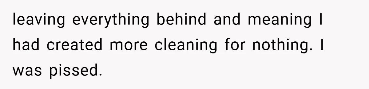 Employee Quits Immediately After Manager Threatens Job, Leaves The Store In Shambles leaving everything behind and meaning I had created more cleaning for nothing. I was pissed.