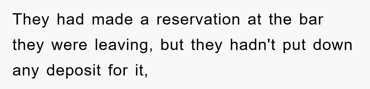 Bar Landlord Kicks Out CEO Over Ice Removal, Entire Company Walks Out With Him They had made a reservation at the bar they were leaving, but they hadn't put down any deposit for it,