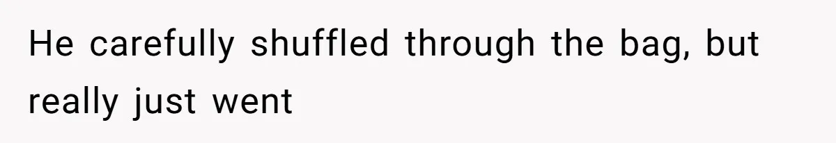 Airport Guard Tries To “Confiscate” Woman’s Empty Bottle For Himself, She Outsmarts Him And Leaves Him Fuming He carefully shuffled through the bag, but really just went