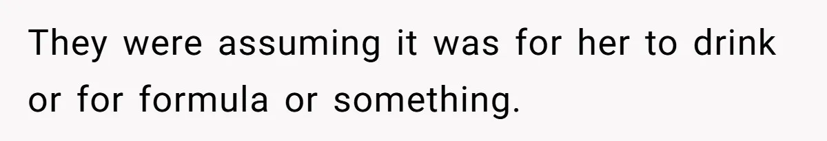 Airport Guard Tries To “Confiscate” Woman’s Empty Bottle For Himself, She Outsmarts Him And Leaves Him Fuming They were assuming it was for her to drink or for formula or something.
