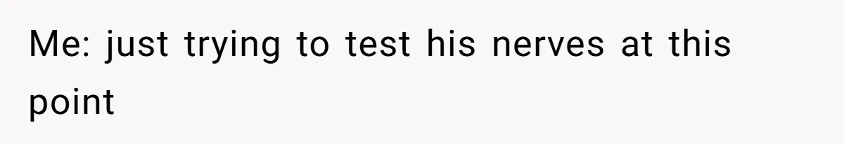 Airport Guard Tries To “Confiscate” Woman’s Empty Bottle For Himself, She Outsmarts Him And Leaves Him Fuming Me: just trying to test his nerves at this point