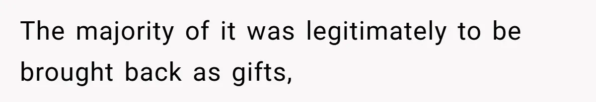 Airport Guard Tries To “Confiscate” Woman’s Empty Bottle For Himself, She Outsmarts Him And Leaves Him Fuming The majority of it was legitimately to be brought back as gifts,