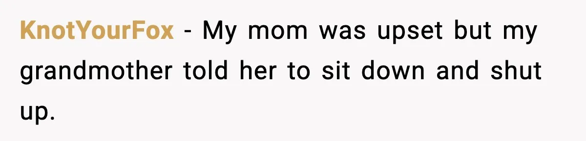 He Announced His Pregnancy At His Brother’s Wedding After His Brother Proposed At His KnotYourFox − My mom was upset but my grandmother told her to sit down and shut up.