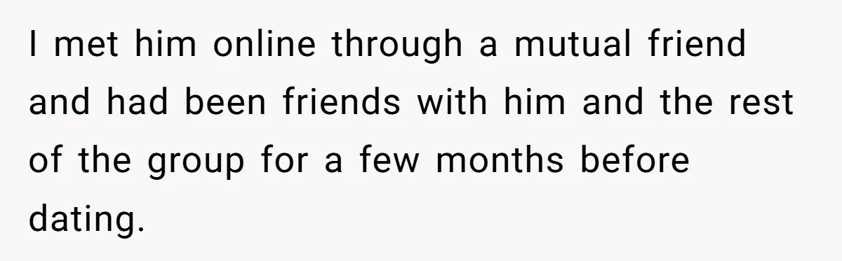 Ex Boyfriend Bad-Mouths Ex Girlfriend To Reclaim Mutual Friends, Gets Instantly Isolated When She Sends Undeniable Proof I met him online through a mutual friend and had been friends with him and the rest of the group for a few months before dating.