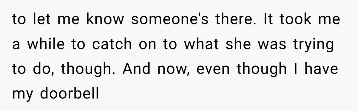 Woman Kicks Friend Out After She Insults Her Deaf Owner's Helpful Golden Retriever to let me know someone's there. It took me a while to catch on to what she was trying to do, though. And now, even though I have my doorbell