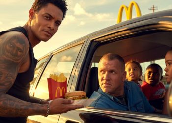 McDonald’s Worker Serves Up Perfection To Racist Dad, Teaches His Kids A Lesson They’ll Never Forget McDonald’s Worker Serves Up Perfection To Racist Dad, Teaches His Kids A Lesson They’ll Never Forget