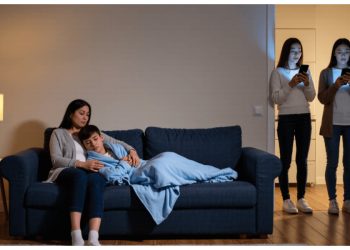 Mom Gives Daughters One Week to Move Out After They Ignore Sick Brother