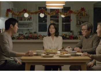 Financial Chaos Pushes Husband to Announce Impending Divorce in Front of In-Laws