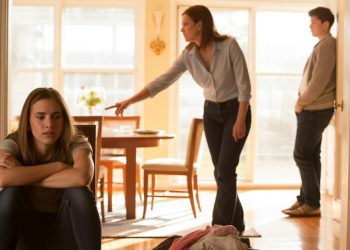 Mom Destroys Her Kid’s Room To Teach A Lesson About Folding Clothes, Family Says She Needs Mental Help