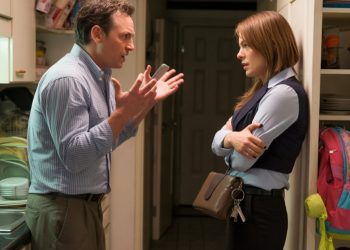 Dad Calls Girlfriend “Selfish” After She Refuses To Skip Her Job Interview To Save His Kids Dad Calls Girlfriend “Selfish” After She Refuses To Skip Her Job Interview To Save His Kids