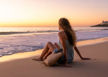 Girl Gets Kicked Out Of Rich Friend’s Family Vacation, Decides To Stay And Enjoy Beach Time