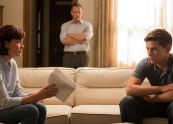 Mother Forces Son To Apologize To Delivery Driver After Racist Joke