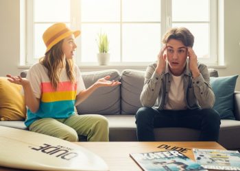 My Sister Started Speaking Like a 90s Surfer, So I Gave Her a Silent Ultimatum