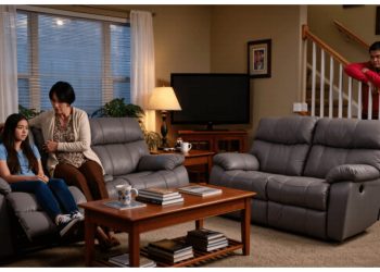 Mom Told Son’s Girlfriend to Wear a Wig, Son Exploded Mom Told Son’s Girlfriend to Wear a Wig, Son Exploded