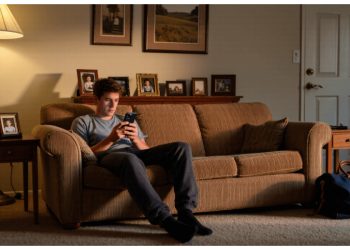 Parents Ignored Their Son for Years, Then Act Shocked He Won’t Reconnect