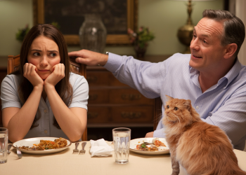 A Teen Fires Back After Boyfriend’s Dad Jokes About Eating Her Pets at First Family Lunch