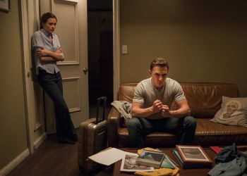 Woman Discovers Her Boyfriend Sold Family Jewelry To Fund A Trip, Is Kicking Him Out A Step Too Far? Woman Discovers Her Boyfriend Sold Family Jewelry To Fund A Trip, Is Kicking Him Out A Step Too Far?