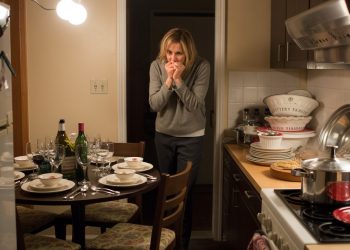 "Woman Spends $4500 On Christmas Dinner And Airbnb, Now Her Family Wants Nothing To Do With Her Request “Woman Spends $4500 On Christmas Dinner And Airbnb, Now Her Family Wants Nothing To Do With Her Request