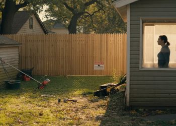 Neighbor Called Bylaw Because He Was Too Sick to Mow – So He Built an 8-Foot Fence