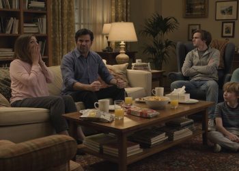 Teen Obeys Parents’ Demand For Brutal Honesty And Destroys Family’s Cozy Atmosphere In Minutes