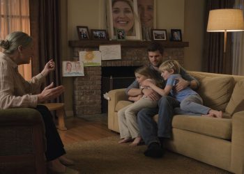 Grieving Widower Snaps At Pushy Mom Who Demands He Remarry To Avoid Becoming Like Her