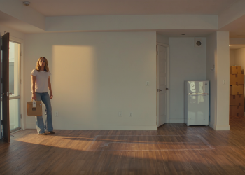 Roommate Demands He Moves Out Fast Then Panics When He Takes ‘His Stuffs Only’