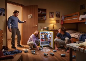 Roommates Steal Private Food, Causing Allergic Reaction Then Demand Owner Pay For Emergency Treatment