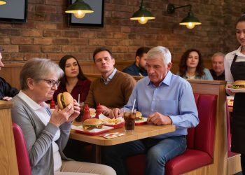 Graduate Ditches Family Dinner After Entitled Grandmother Launches Complaint Over Bready Bun