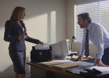 Secretary Turns Boss’s Brutal Two-Week Notice Rule Against Him And Walks Out In Victory