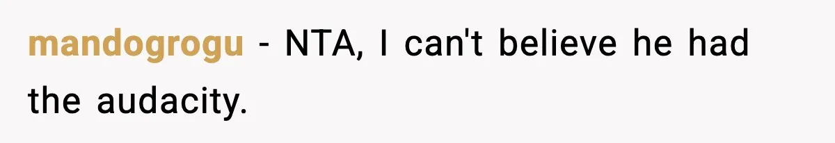 Wife Walks Out Of Airport After Discovering Husband Secretly Invited His Mom On Their Trip mandogrogu − NTA, I can't believe he had the audacity.