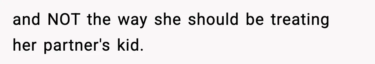 Teen Gets Upset After Dad’s Girlfriend Only Buys Her Daughter Starbucks, Not Her and NOT the way she should be treating her partner's kid.