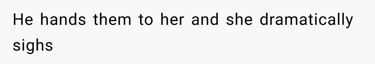 Karen Insists On Donuts Straight From Boiling Oil, Carnival Worker Hands Her What She Wishes For - Raw He hands them to her and she dramatically sighs
