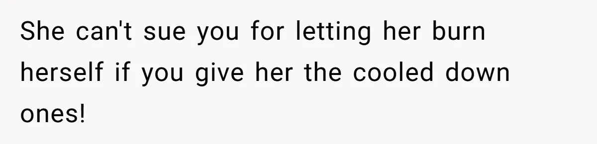 Karen Insists On Donuts Straight From Boiling Oil, Carnival Worker Hands Her What She Wishes For - Raw She can't sue you for letting her burn herself if you give her the cooled down ones!