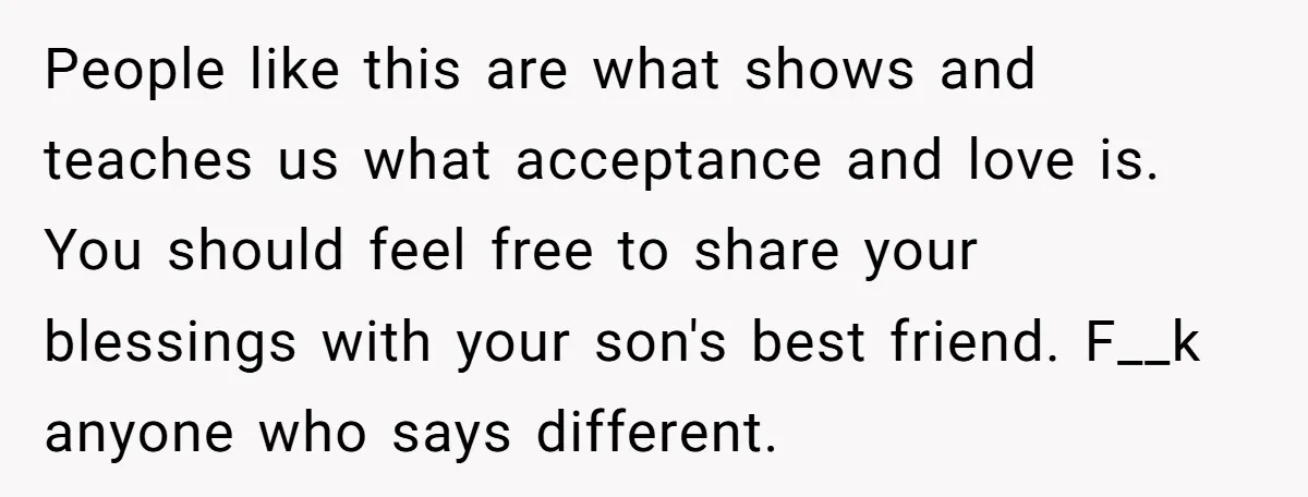Family Expects Son’s College Fund - Dad Gives It to the Teen Who Was There When They Weren’t People like this are what shows and teaches us what acceptance and love is. You should feel free to share your blessings with your son's best friend. F__k anyone who...