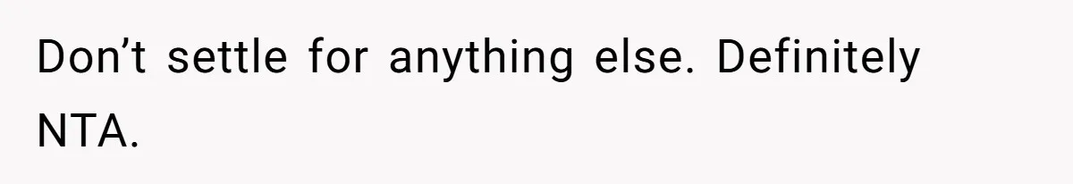 Boyfriend Insults Girlfriend’s Past In Front Of Friends, Shocked When She Leaves With His Gift Don’t settle for anything else. Definitely NTA.