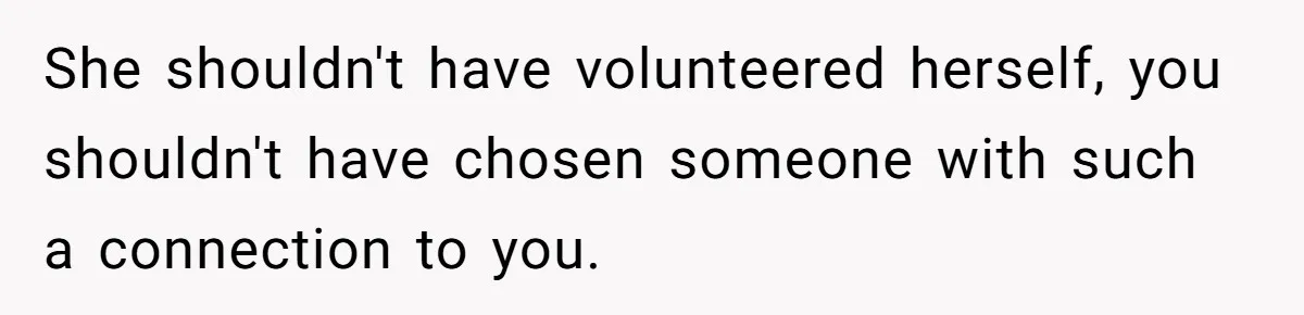 Surrogate Tried To Rewrite All The Rules, So Woman Reminded Her Whose Baby It Really Is She shouldn't have volunteered herself, you shouldn't have chosen someone with such a connection to you.