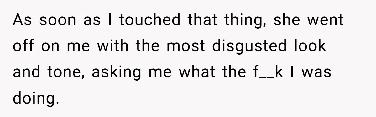 Woman Saves a Seat With Her Bag, Melts Down When Someone Tries to Sit - Did OP Go Too Far With the Clapback? As soon as I touched that thing, she went off on me with the most disgusted look and tone, asking me what the f__k I was doing.