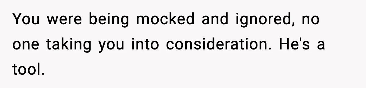 Friend Snaps At Party And Tells Amateur Photographer His Art Isn’t Good You were being mocked and ignored, no one taking you into consideration. He's a tool.