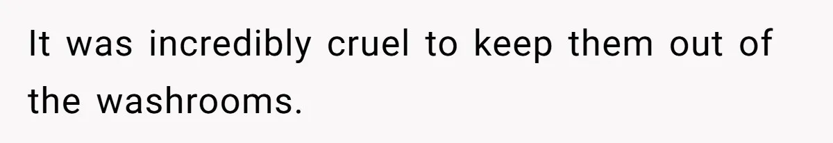 Teenagers Antagonized a Llama - and the Employee Let Nature Handle the Consequences It was incredibly cruel to keep them out of the washrooms.