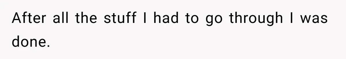 Woman Leaves Job Mid-Shift After Being Told She Can’t Rest, Even With Medical Proof After all the stuff I had to go through I was done.